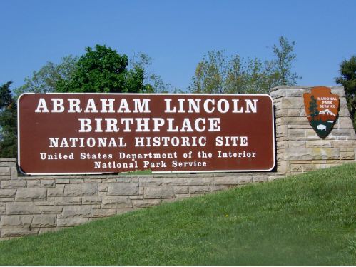 Independence Hall - 1st Edition Witness Wood® Fountain Pen